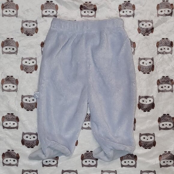 ❄️ 0-3m | Fuzzy Footie Pants - Picture 3 of 5